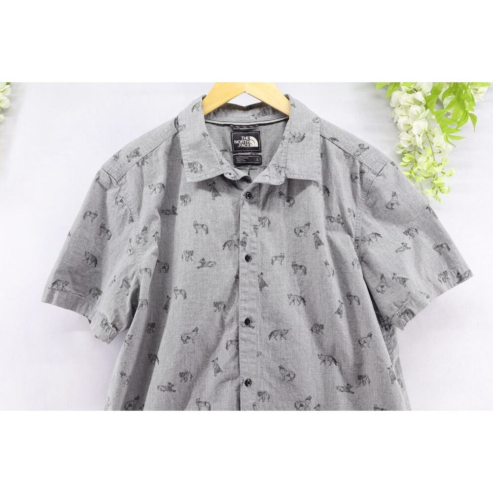 The North Face XL Shirt Wolves Allover Print Short Sleeve Outdoor Hiking - Picture 3 of 9